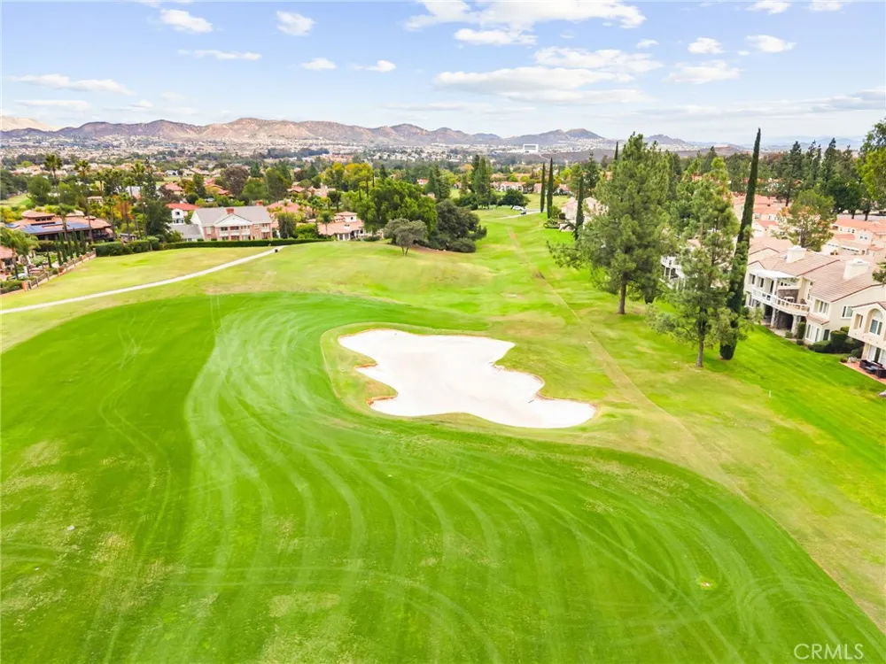 38521 Glen Abbey Murrieta, CA 92562