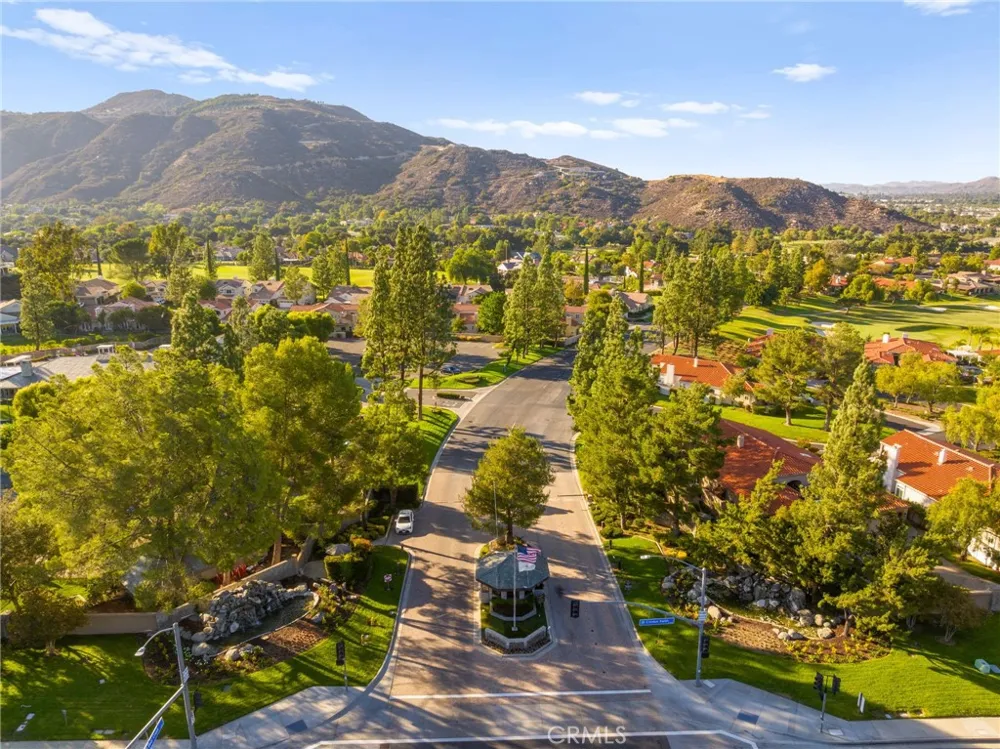 38521 Glen Abbey Murrieta, CA 92562