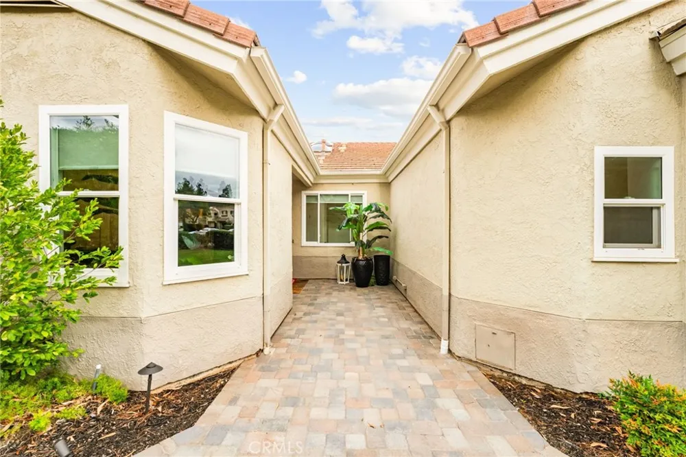 38521 Glen Abbey Murrieta, CA 92562