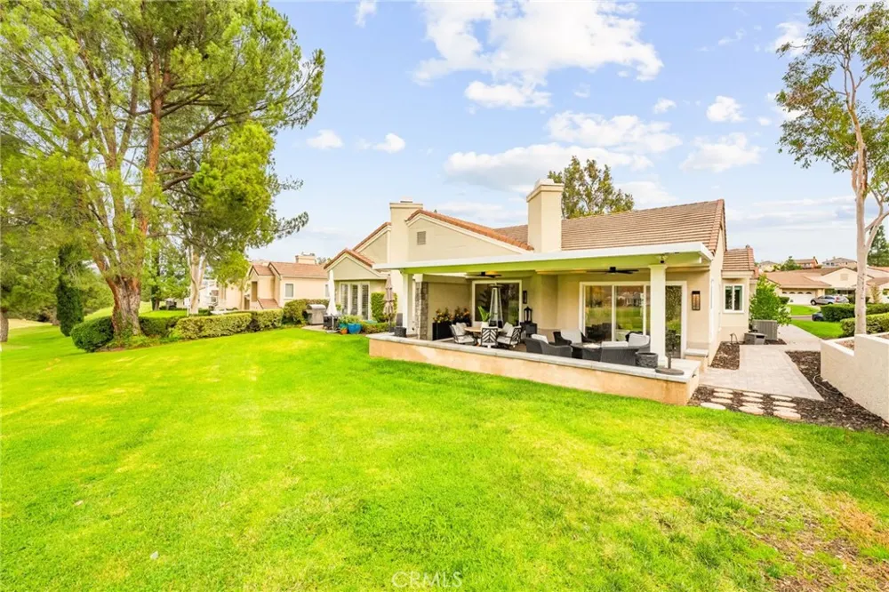38521 Glen Abbey Murrieta, CA 92562