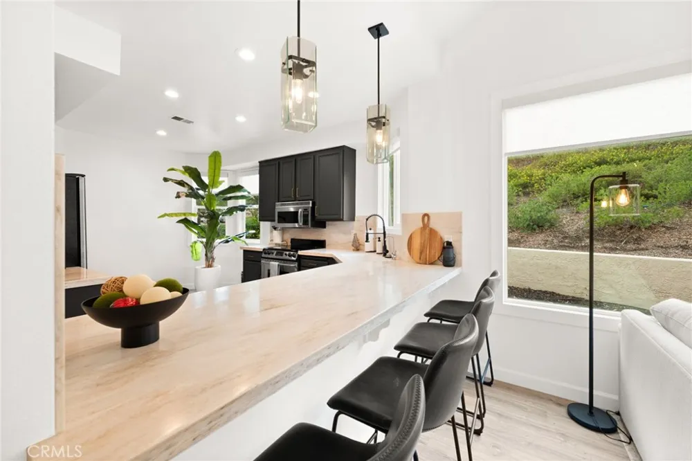 38521 Glen Abbey Murrieta, CA 92562