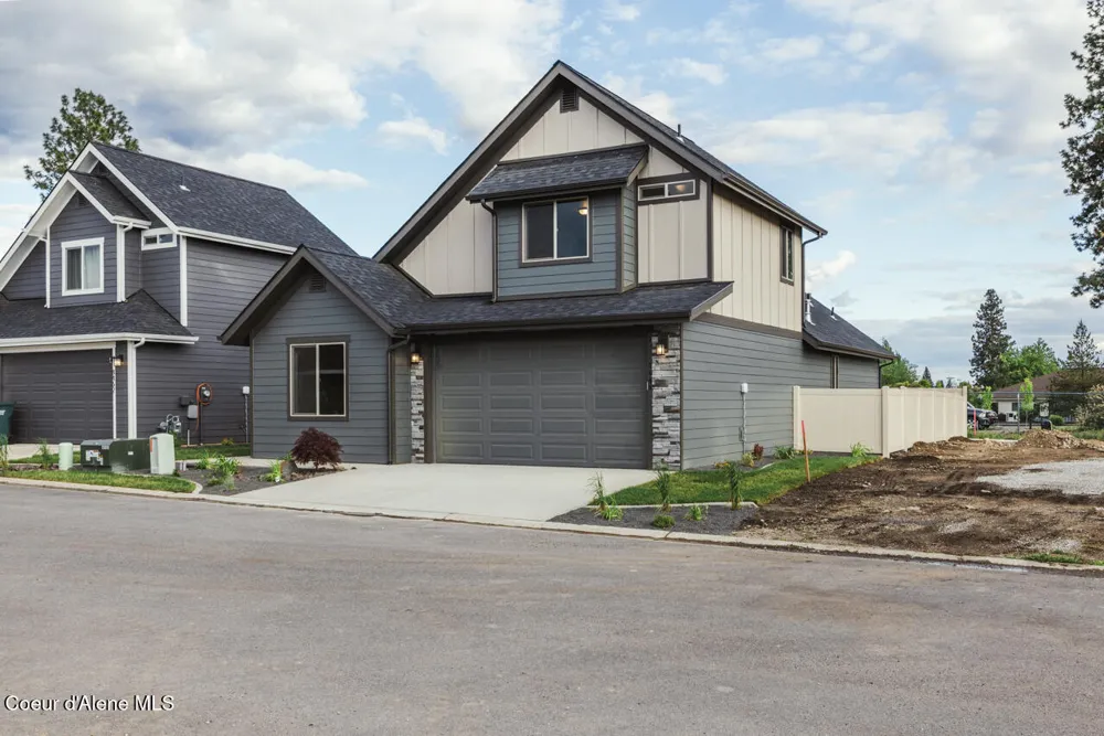 8424 Snowflake Lane Hayden, ID 83835