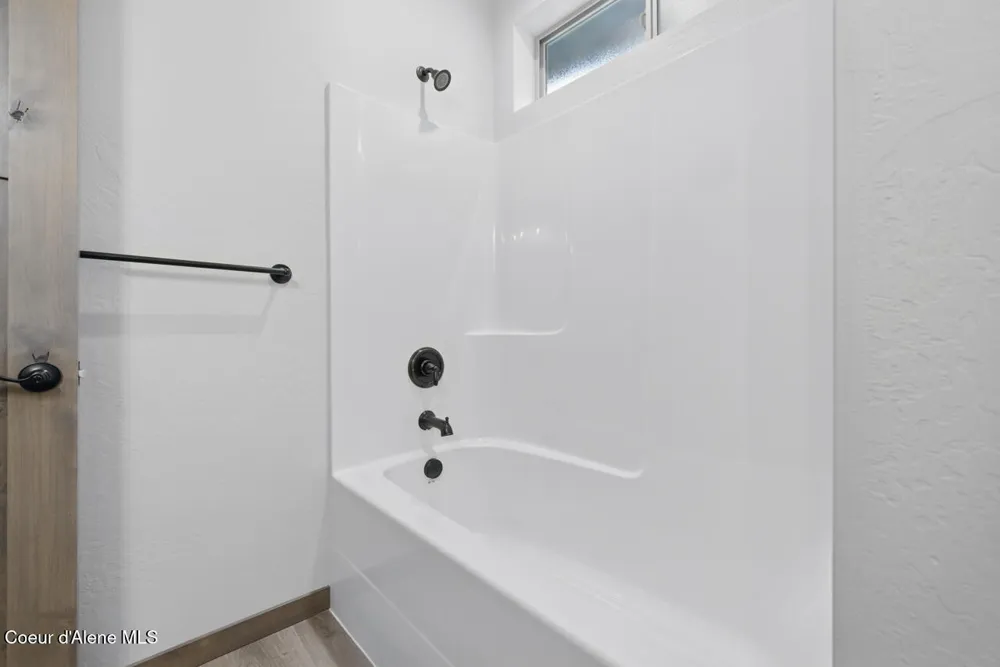 8424 Snowflake Lane Hayden, ID 83835