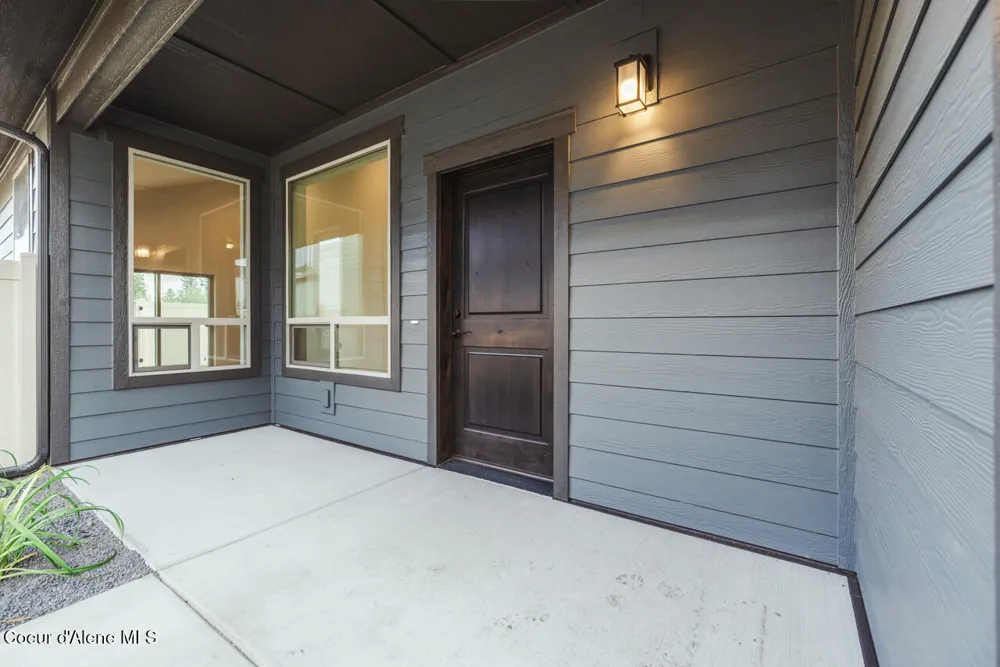 8424 Snowflake Lane Hayden, ID 83835