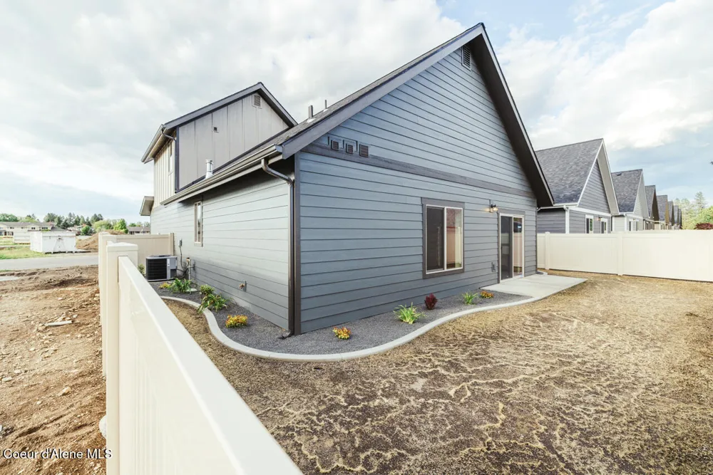 8424 Snowflake Lane Hayden, ID 83835