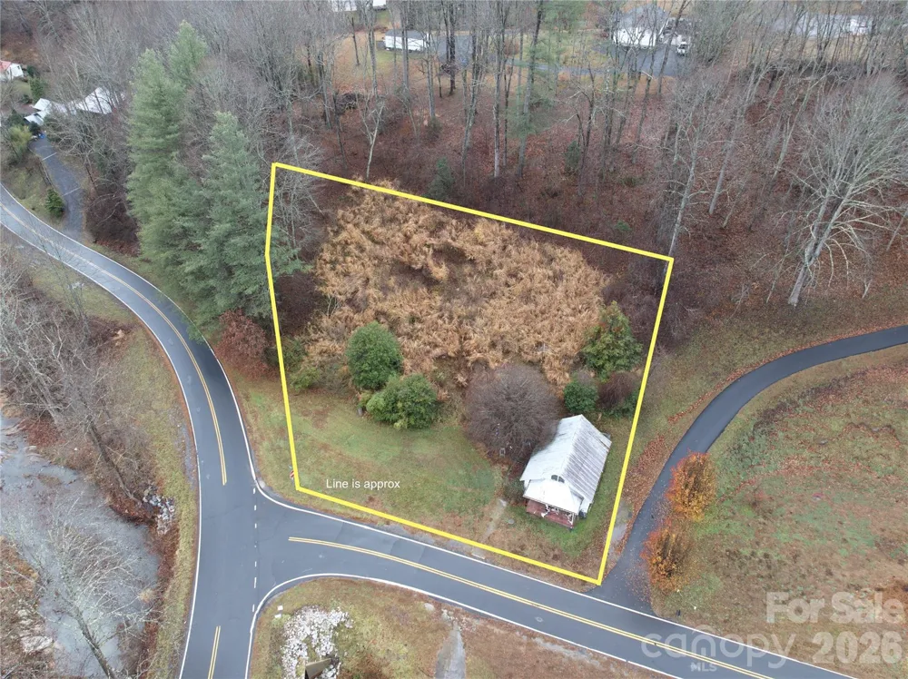 532 Pitman Road Bakersville, NC 28705