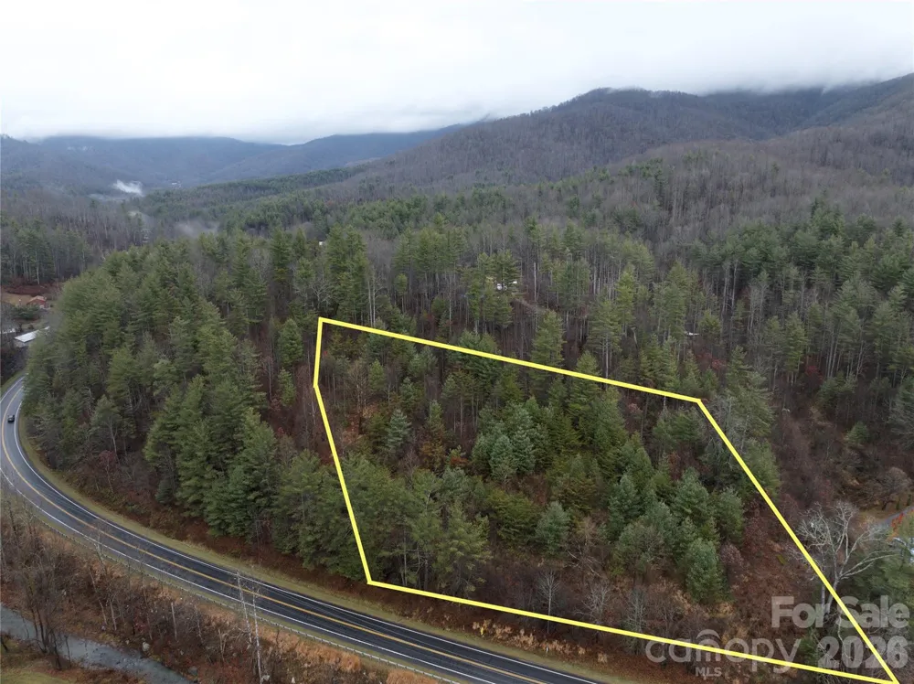532 Pitman Road Bakersville, NC 28705