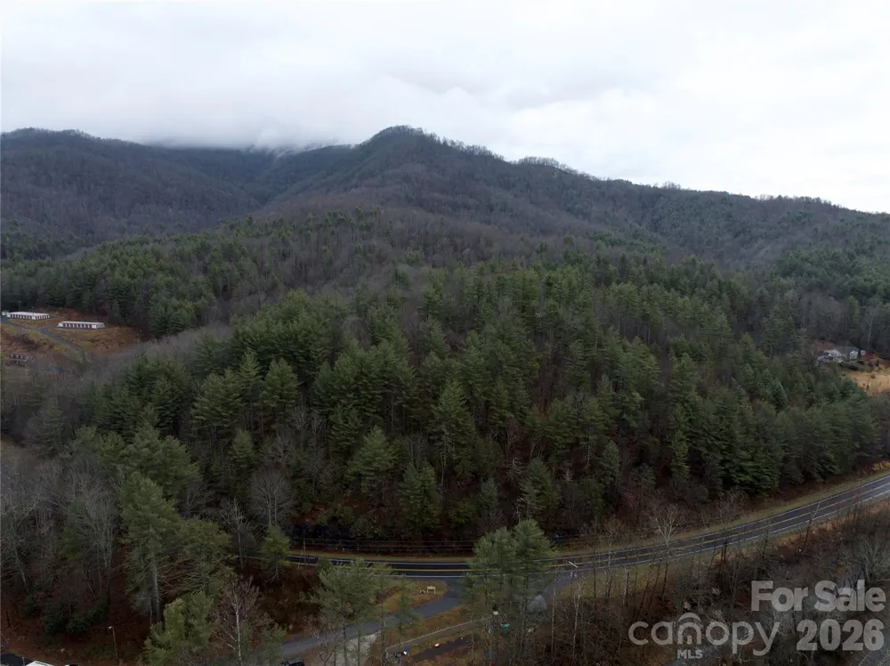 532 Pitman Road Bakersville, NC 28705