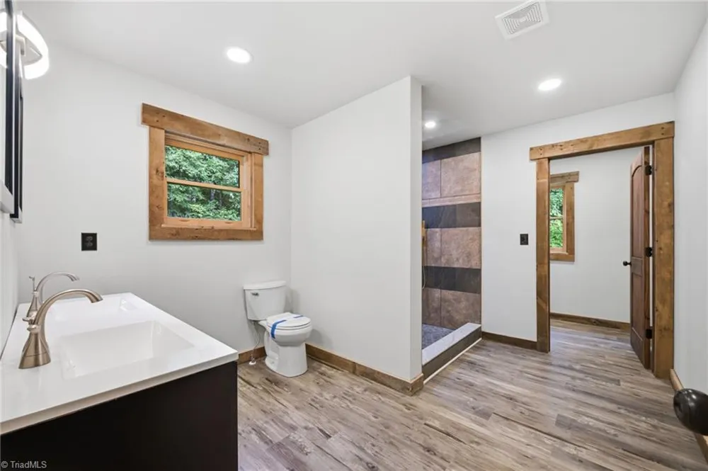 486 Hunter-Lysik Way Laurel Springs, NC 28644