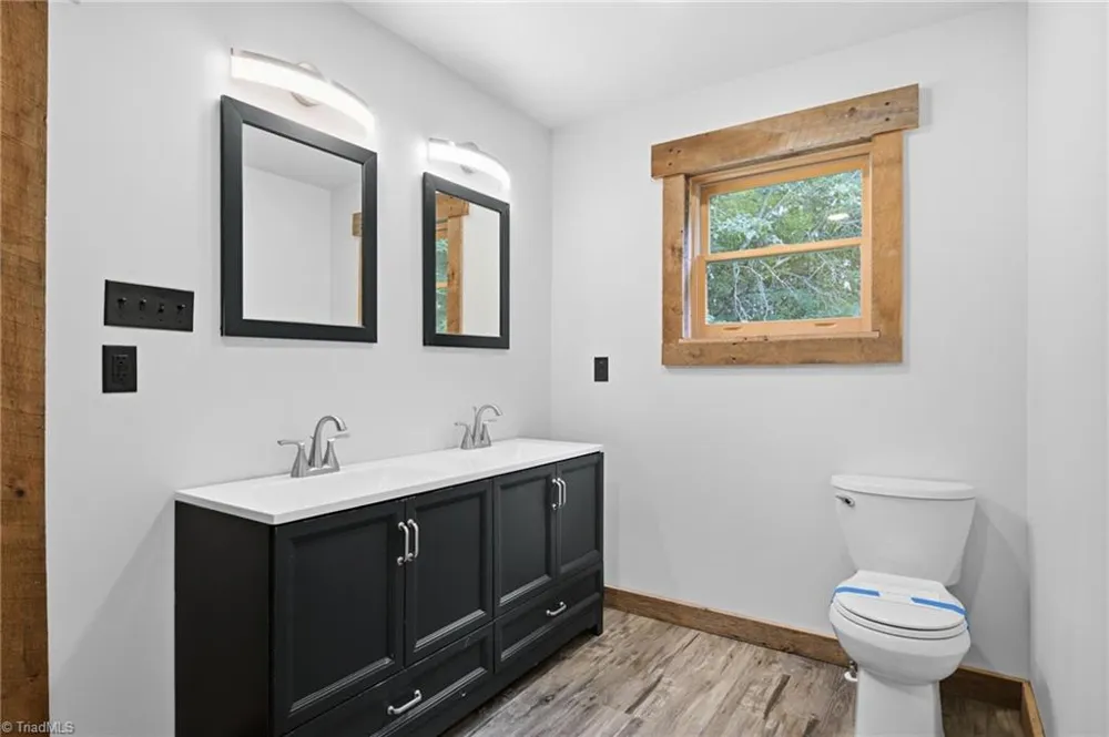 486 Hunter-Lysik Way Laurel Springs, NC 28644