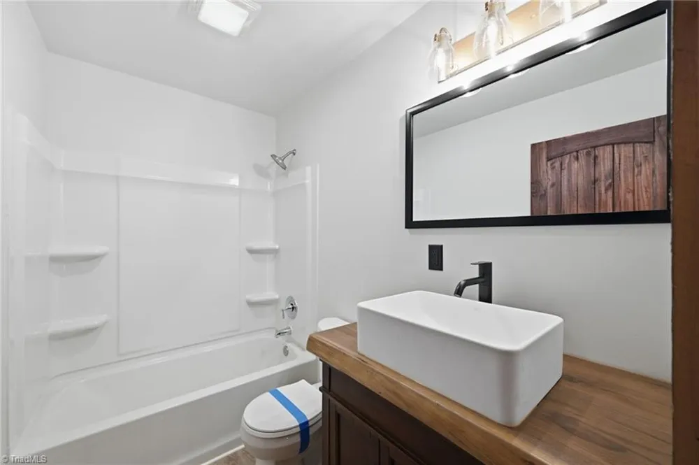 486 Hunter-Lysik Way Laurel Springs, NC 28644