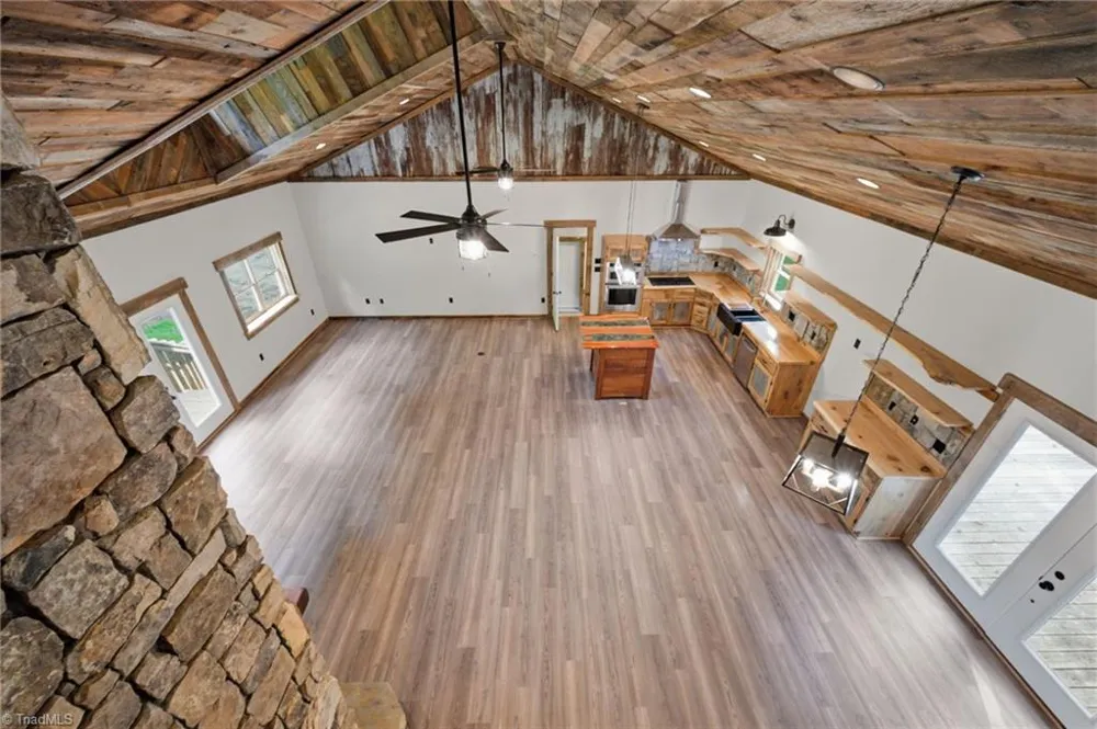 486 Hunter-Lysik Way Laurel Springs, NC 28644