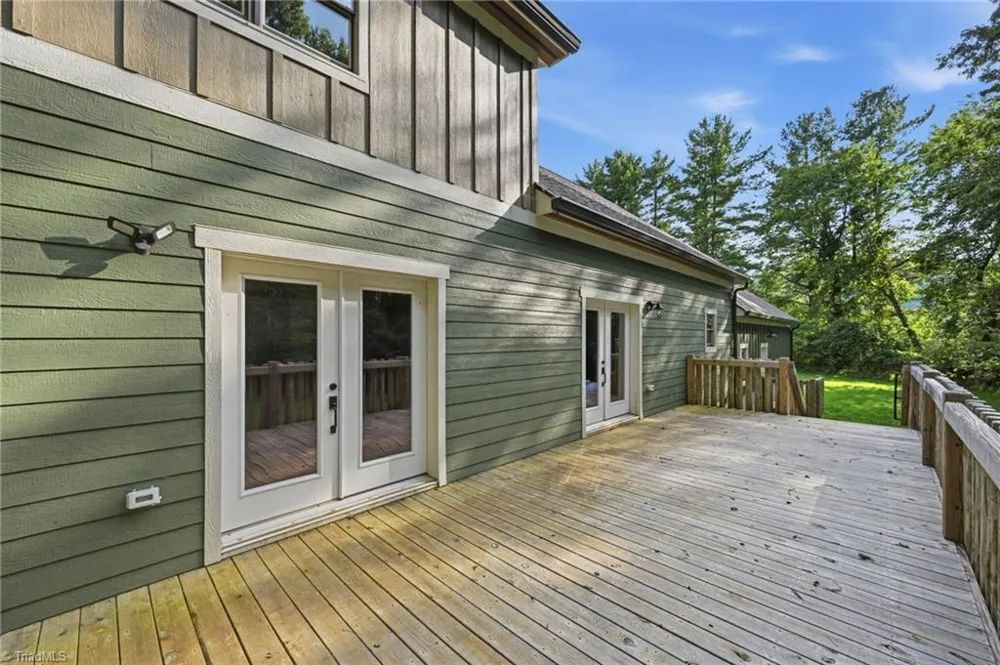 486 Hunter-Lysik Way Laurel Springs, NC 28644