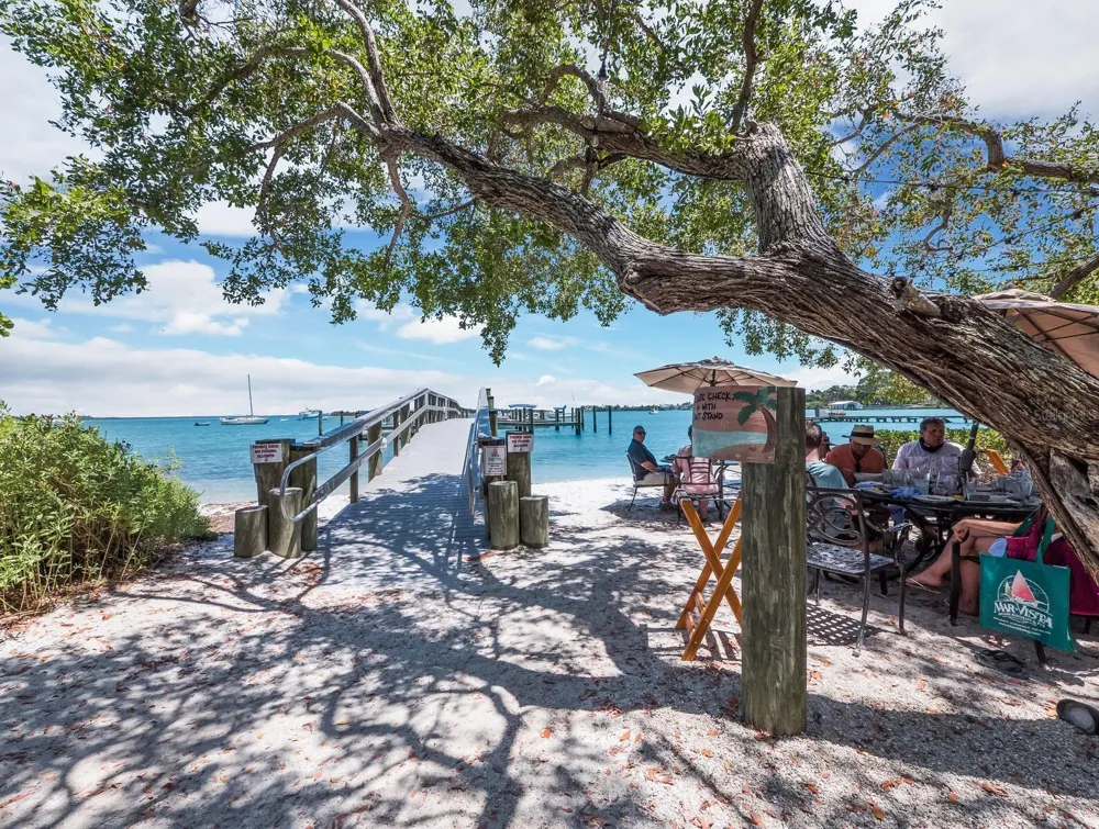 641 BROADWAY STREET Longboat Key, FL 34228
