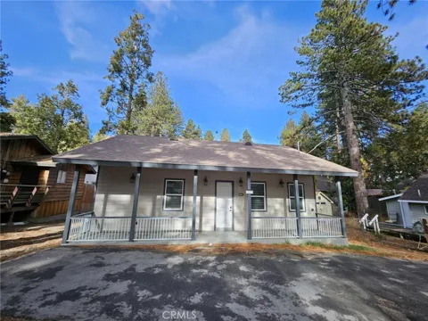 2600 Whispering Pines Drive
