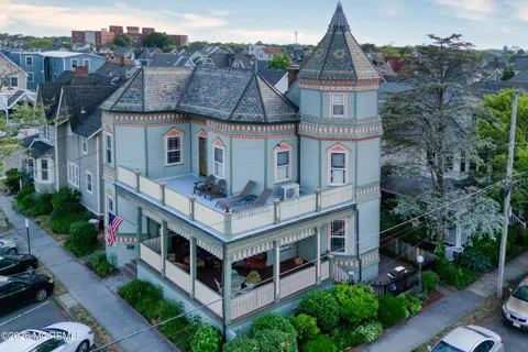 44 Webb Avenue