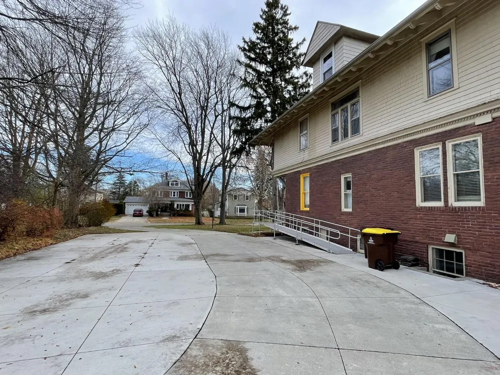 623 State Street Alma, MI 48801