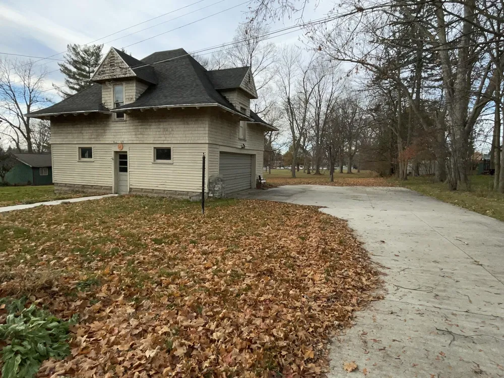 623 State Street Alma, MI 48801