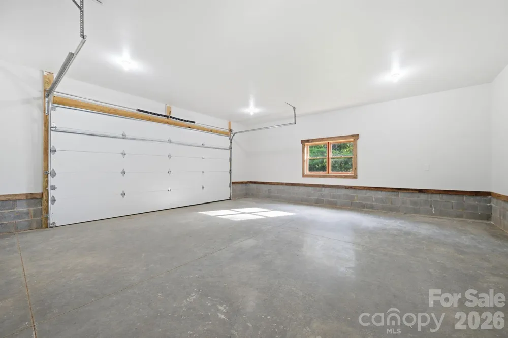 486 Hunter-Lysik Way Laurel Springs, NC 28644