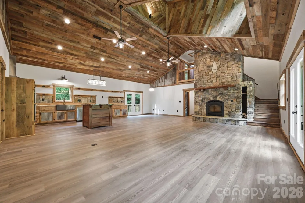 486 Hunter-Lysik Way Laurel Springs, NC 28644