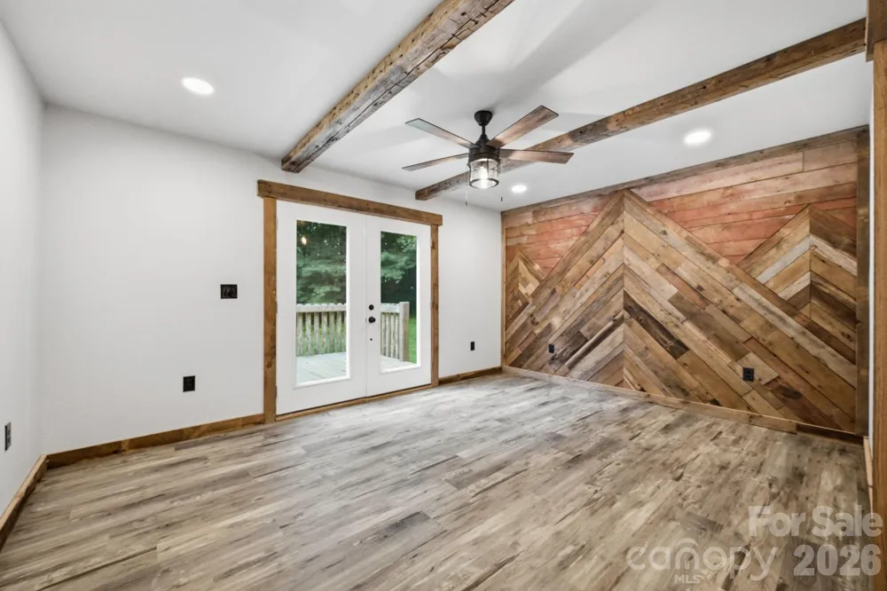 486 Hunter-Lysik Way Laurel Springs, NC 28644