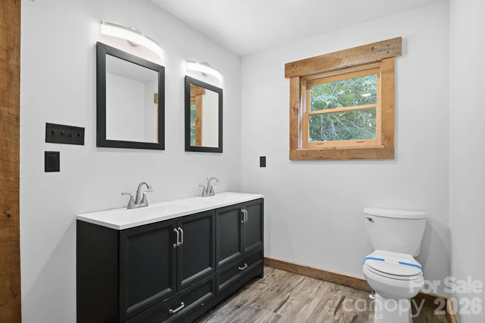486 Hunter-Lysik Way Laurel Springs, NC 28644