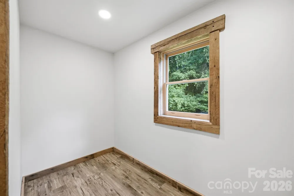 486 Hunter-Lysik Way Laurel Springs, NC 28644
