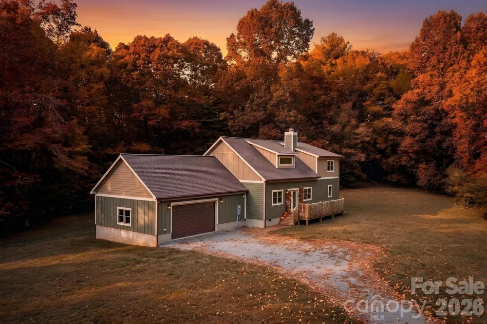 486 Hunter-Lysik Way Laurel Springs, NC 28644