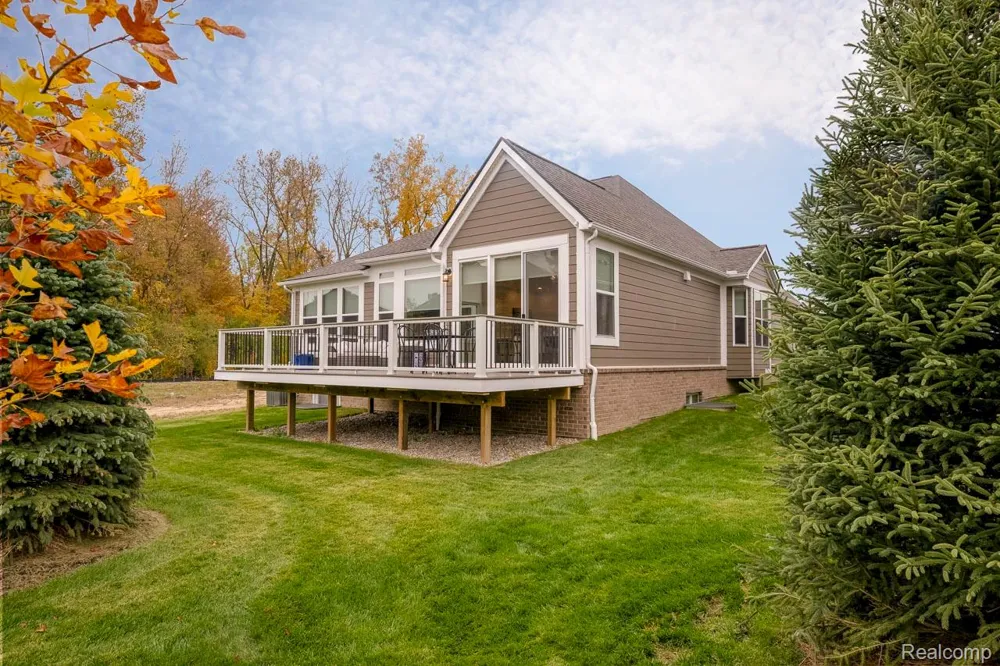 3102 Rose Lane #1 West Bloomfield Charter Township, MI 48324