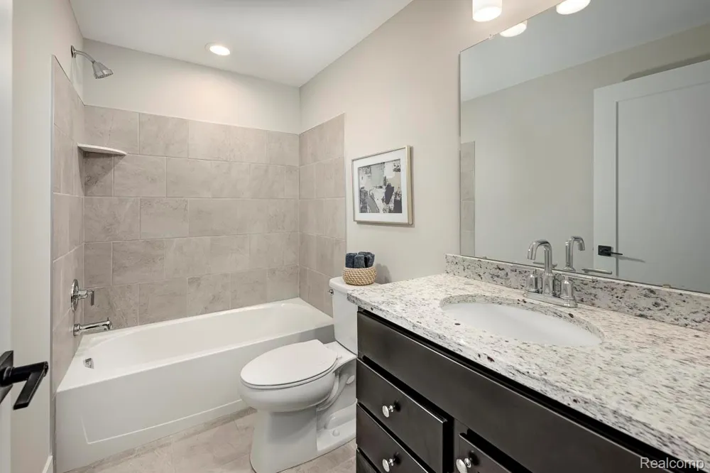 3102 Rose Lane #1 West Bloomfield Charter Township, MI 48324