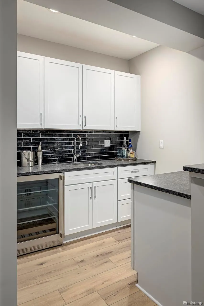 3102 Rose Lane #1 West Bloomfield Charter Township, MI 48324