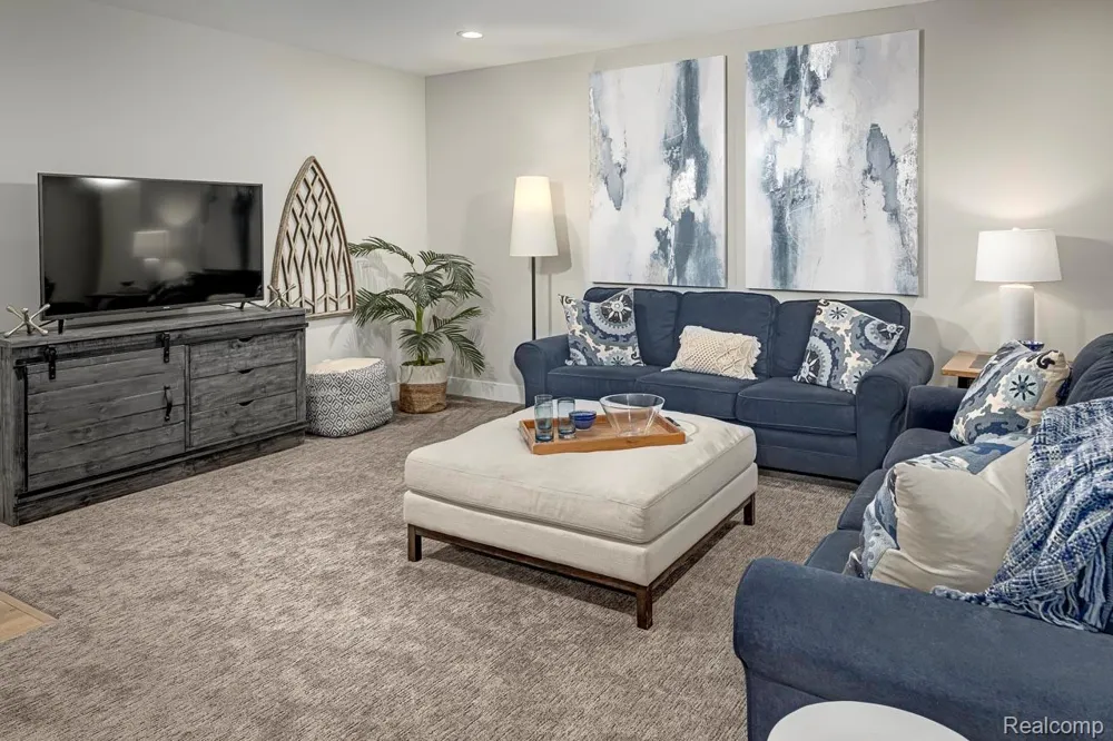 3102 Rose Lane #1 West Bloomfield Charter Township, MI 48324