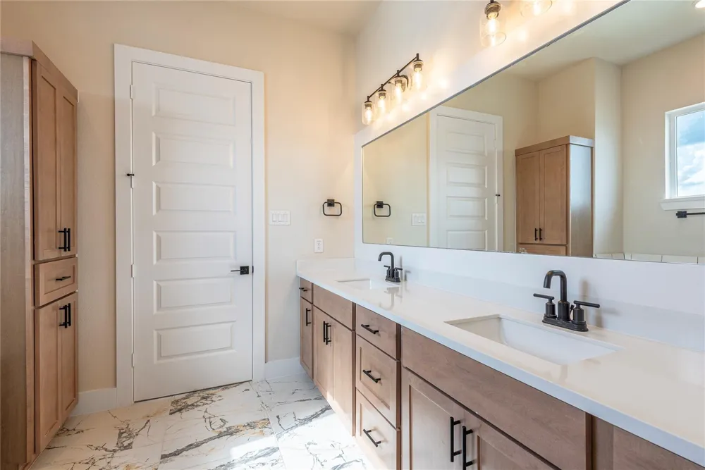 4403 Davis Lane Seabrook, TX 77586