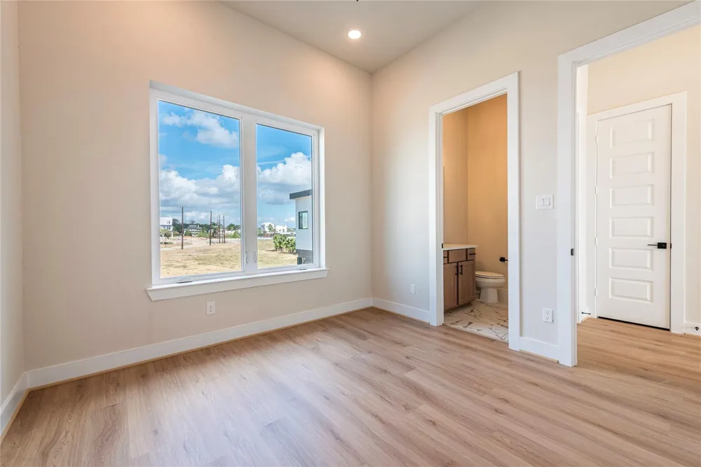 4403 Davis Lane Seabrook, TX 77586