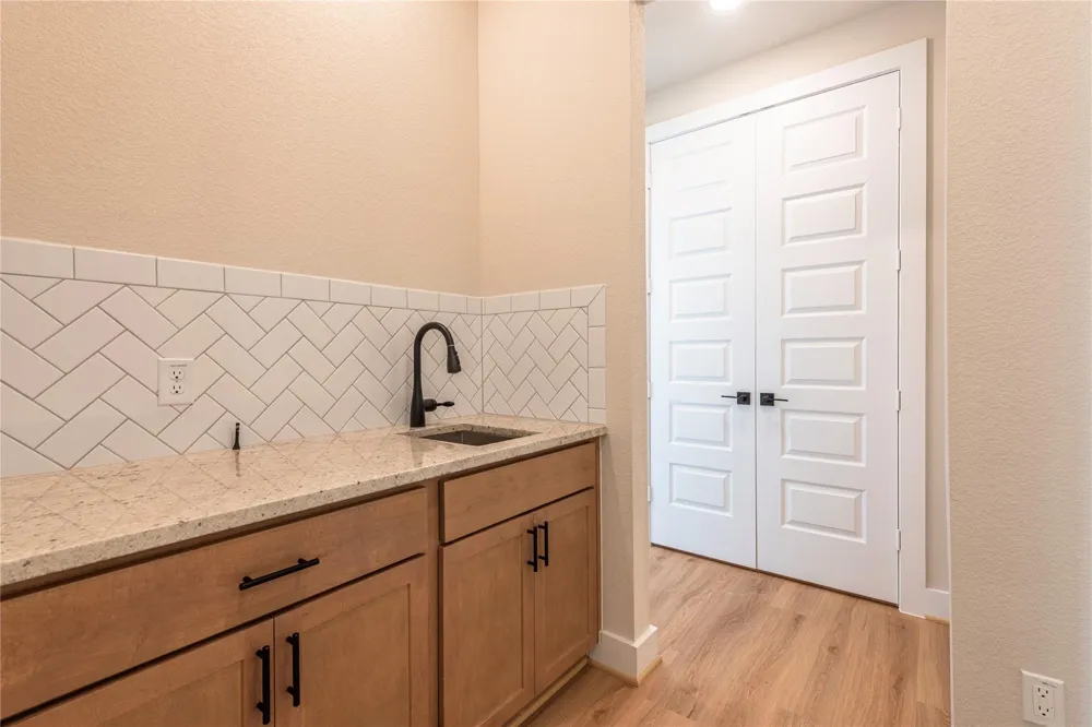 4403 Davis Lane Seabrook, TX 77586