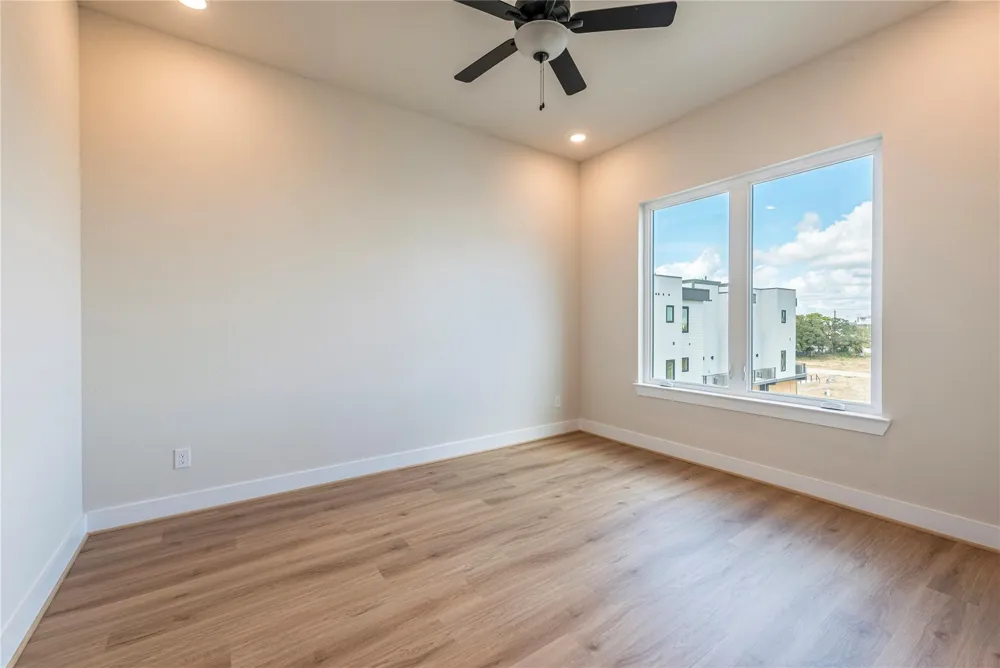 4403 Davis Lane Seabrook, TX 77586