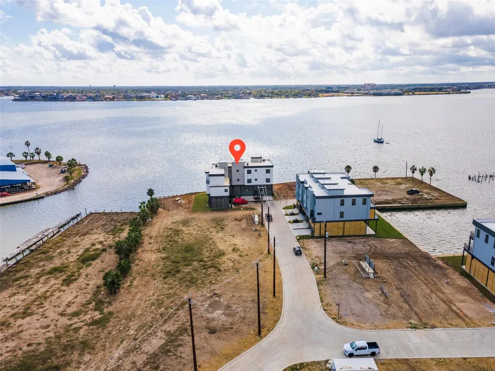 4403 Davis Lane Seabrook, TX 77586