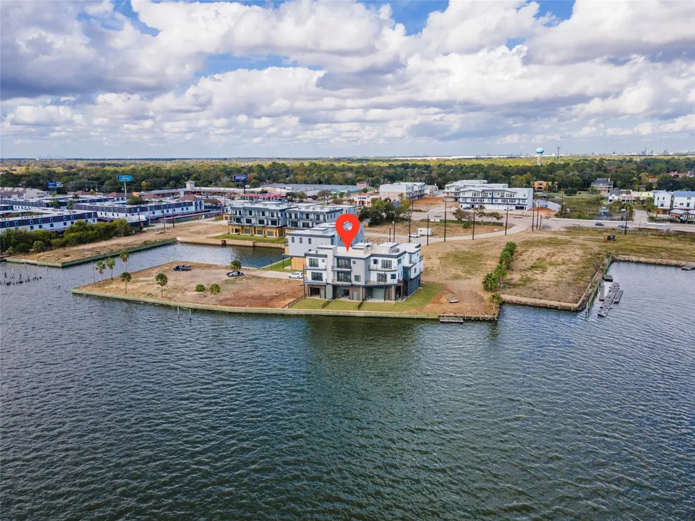 4403 Davis Lane Seabrook, TX 77586