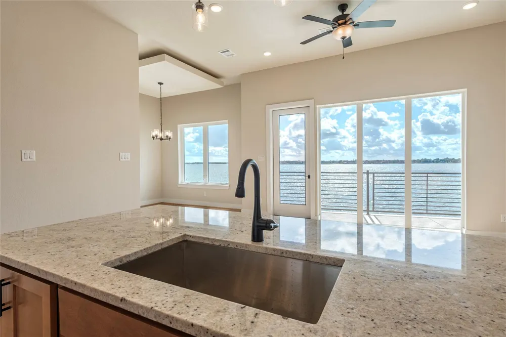 4403 Davis Lane Seabrook, TX 77586