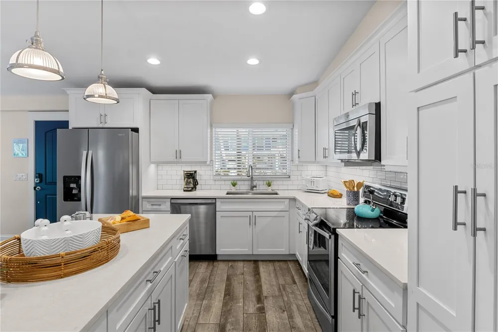 312 HARDIN AVENUE Anna Maria, FL 34216