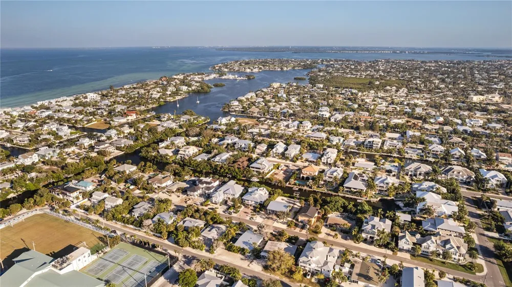312 HARDIN AVENUE Anna Maria, FL 34216