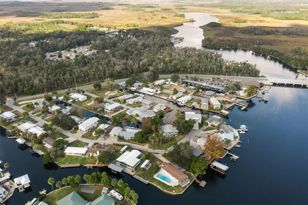 10199 W BLUE SPRINGS COURT Homosassa, FL 34448