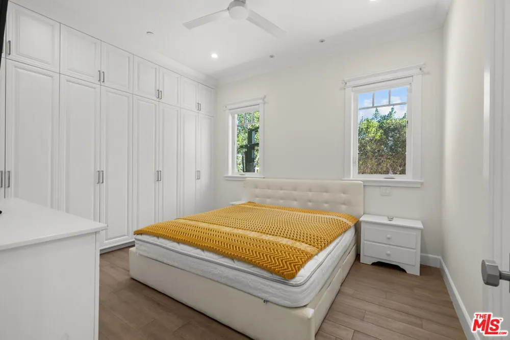 12345 Huston Street Valley Village, CA 91607