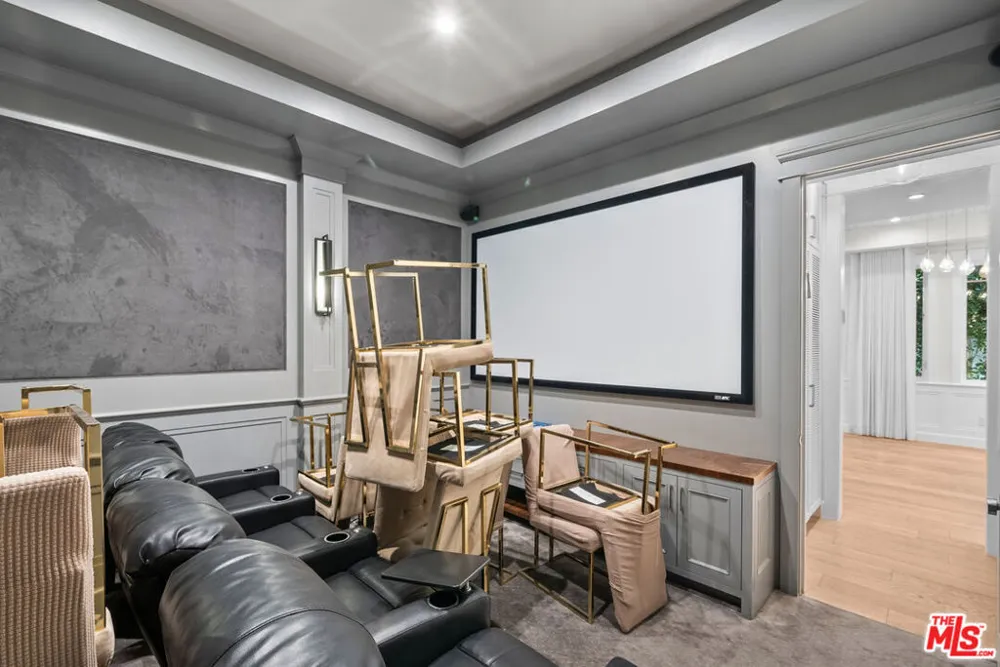 12345 Huston Street Valley Village, CA 91607