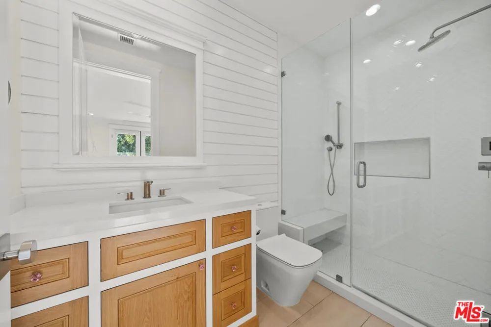 12345 Huston Street Valley Village, CA 91607
