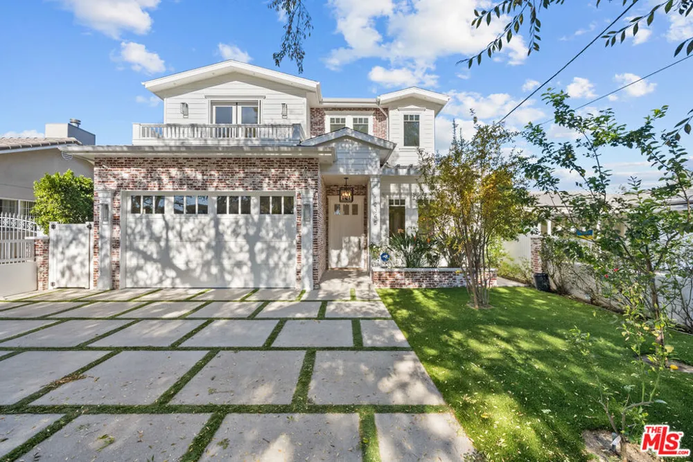 12345 Huston Street Valley Village, CA 91607