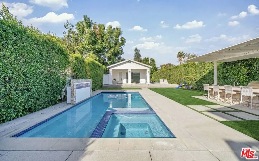 12345 Huston Street Valley Village, CA 91607