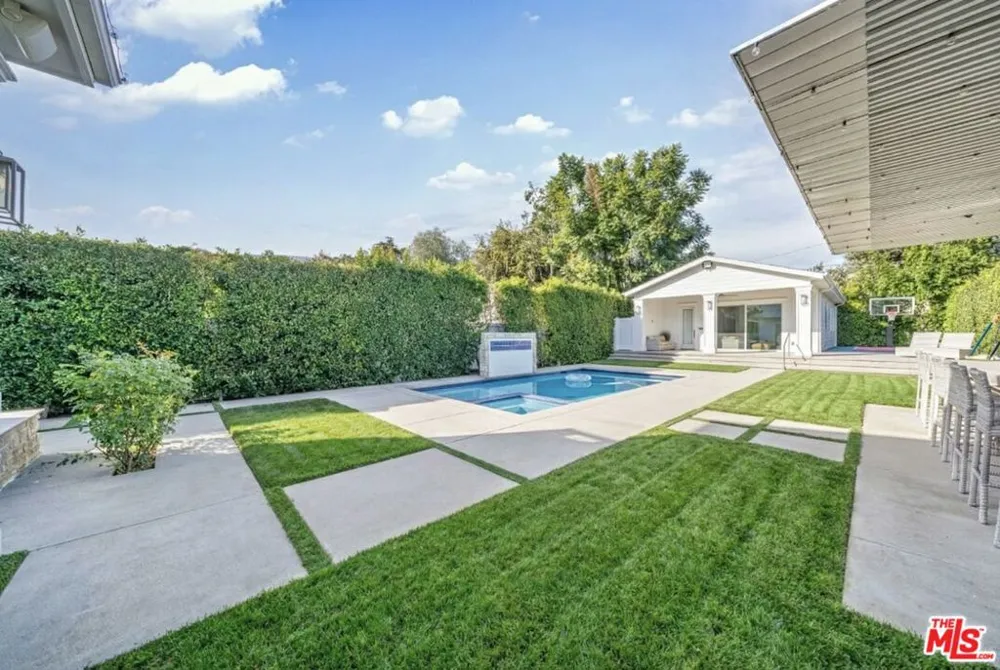 12345 Huston Street Valley Village, CA 91607