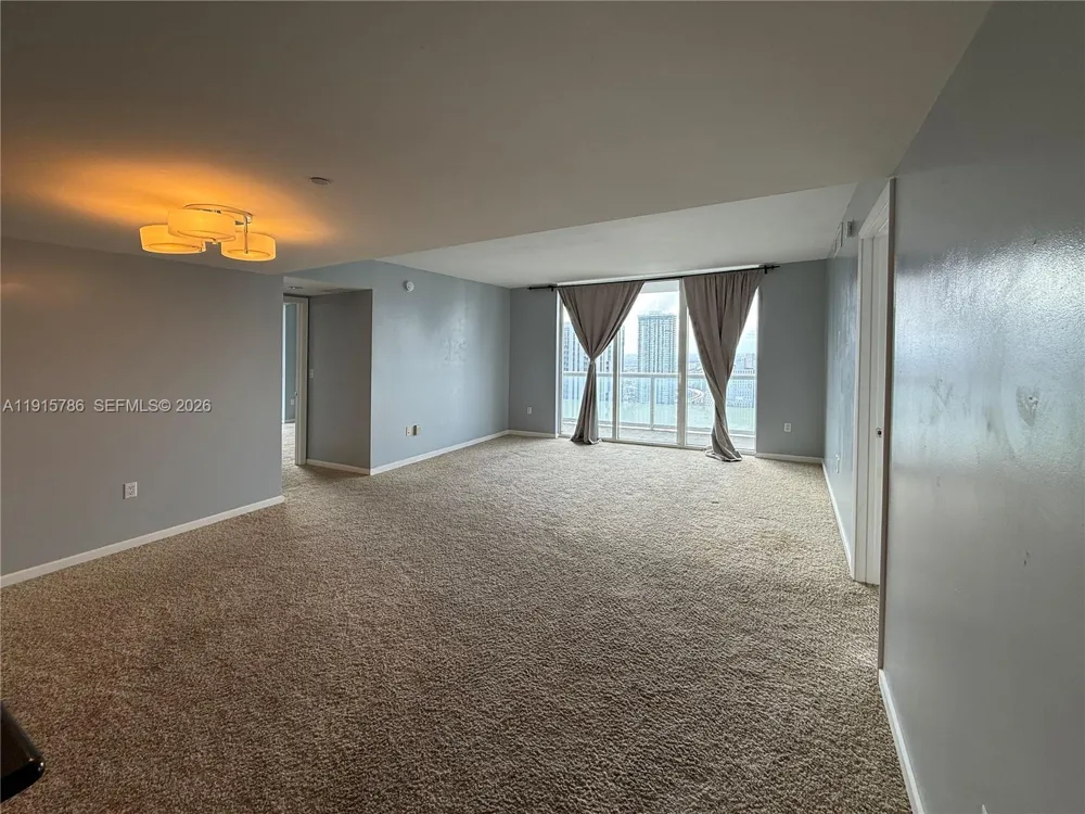 50 Biscayne Blvd #3911 Miami, FL 33132