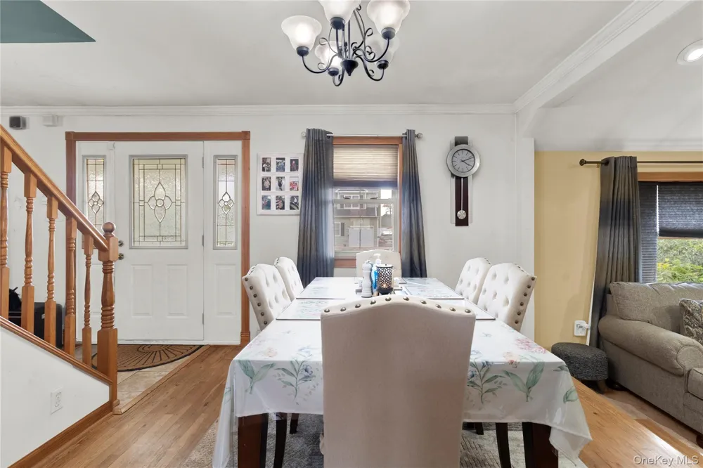 171 Cottage Boulevard Hicksville, NY 11801